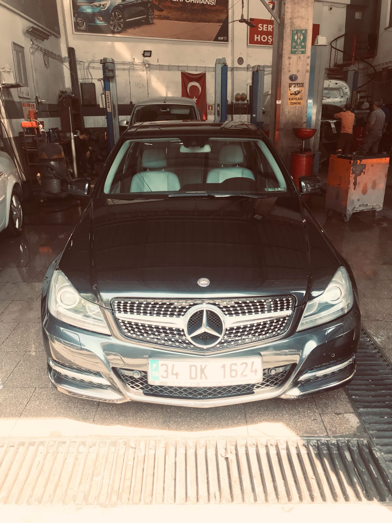 Marley Car Wash Bornova Oto Yıkama Oto Kuaför İşi Yapanlar